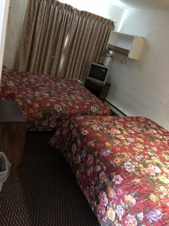 Sun N Snow Hotel Кадиллак Экстерьер фото